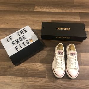 White Low top Converse